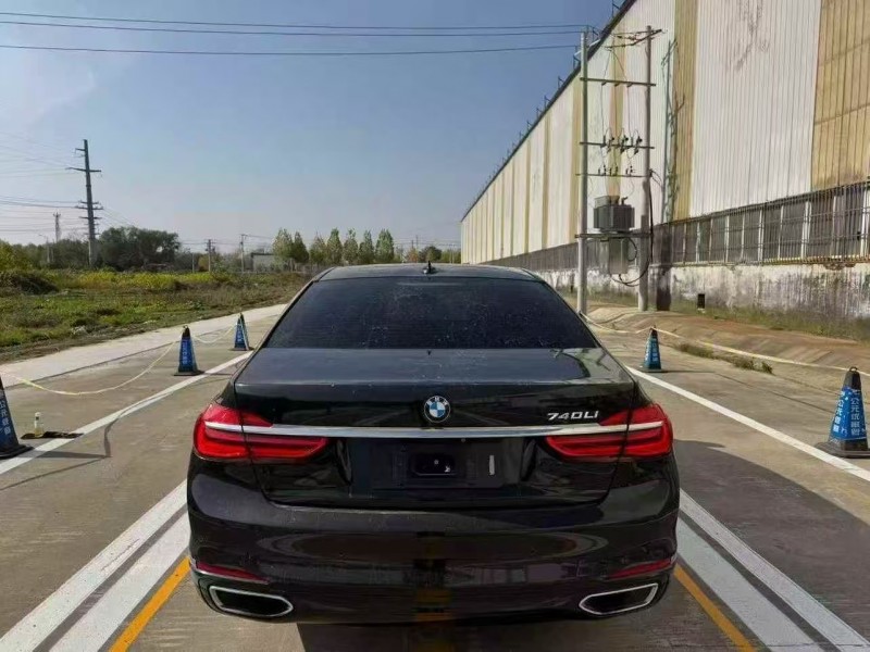 菏泽19年宝马7系9