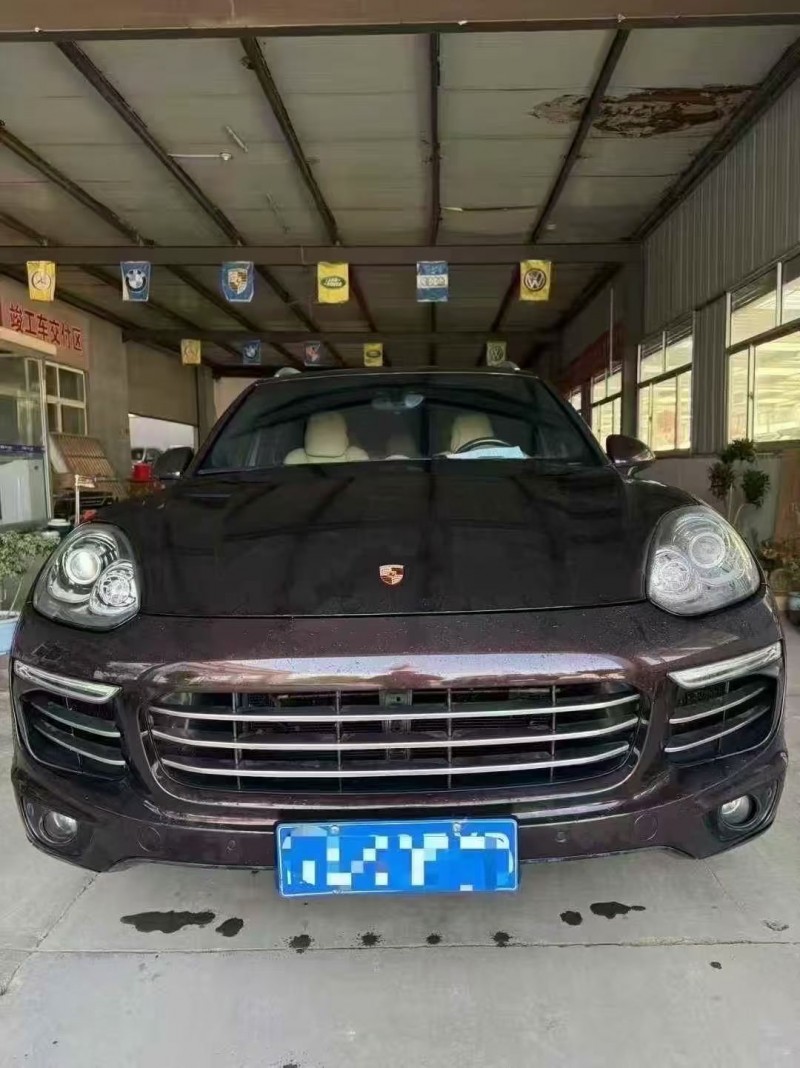 潍坊15年保时捷卡宴1