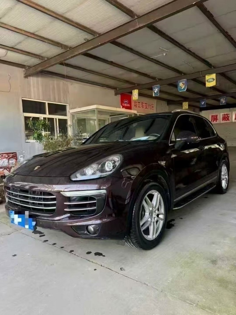 潍坊15年保时捷卡宴2