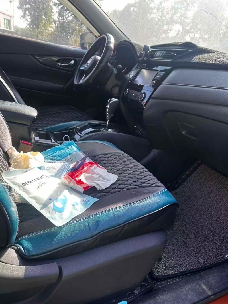 遵义17年日产奇骏4