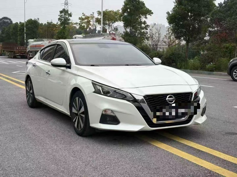 长沙22年日产天籁2