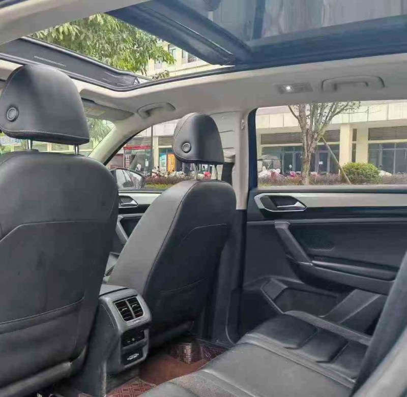 娄底20年大众途岳4