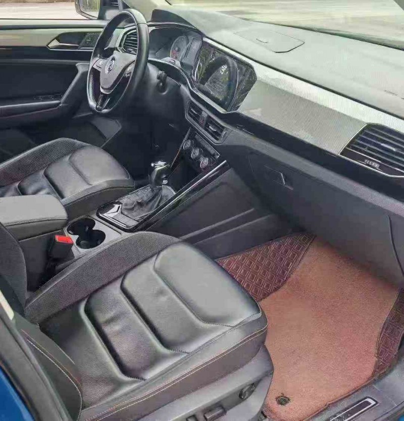 娄底20年大众途岳6