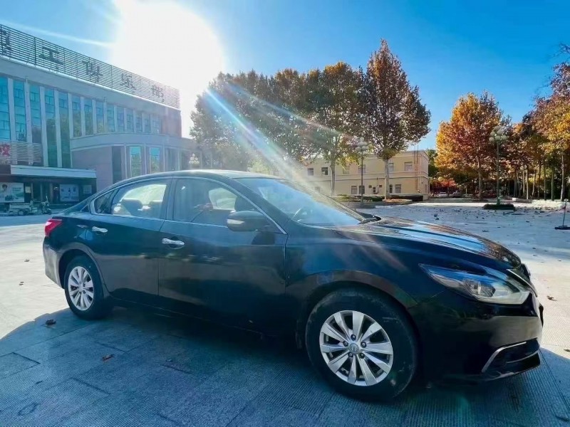 枣庄17年日产天籁6