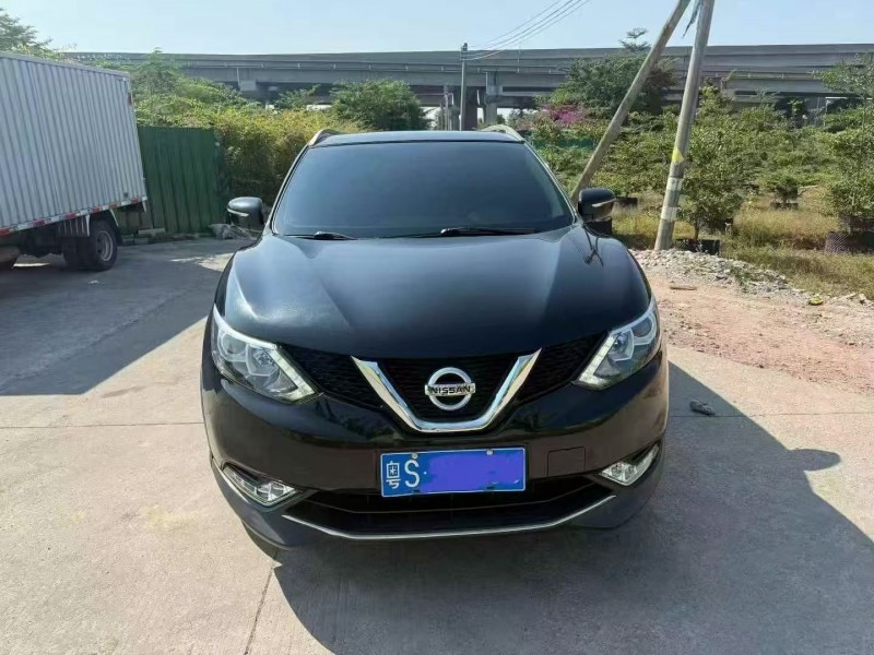 深圳18年日产逍客1