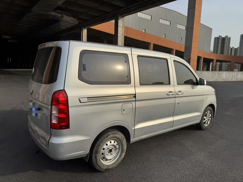 苏州20年五菱汽车宏光6