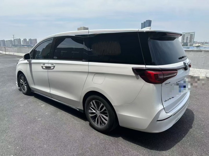 苏州22年别克GL86