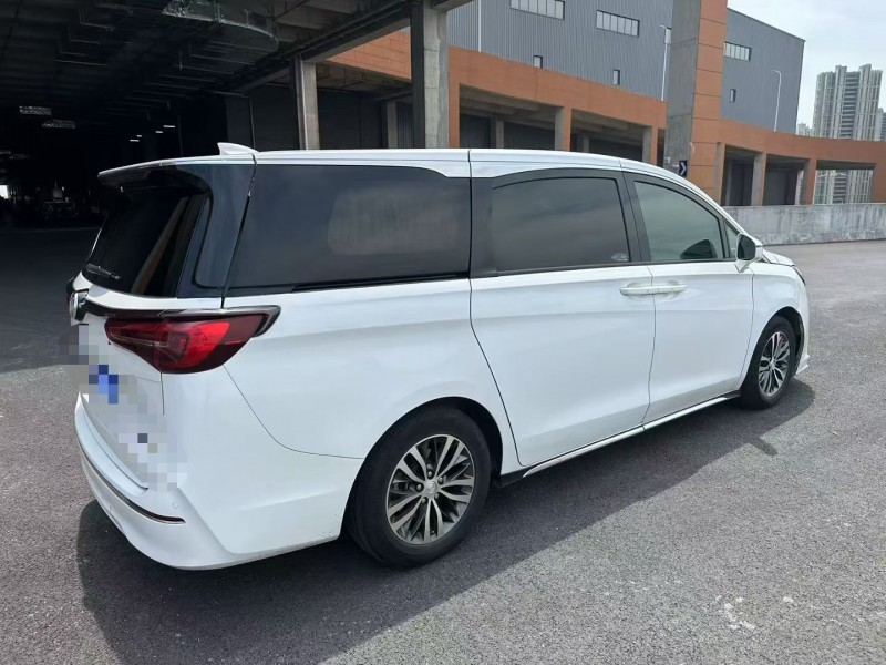 苏州22年别克GL88