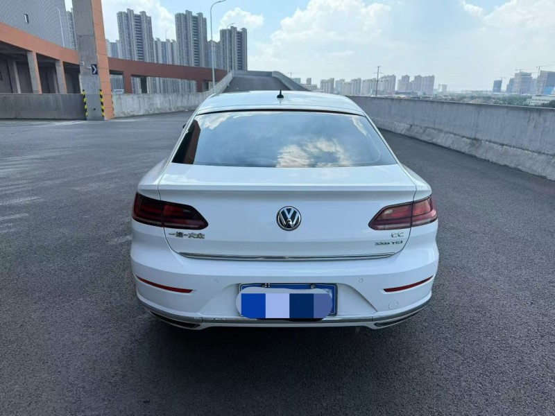 苏州19年大众CC8