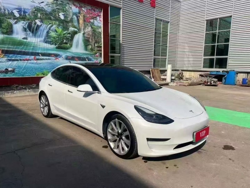 青岛20年特斯拉MODEL 32