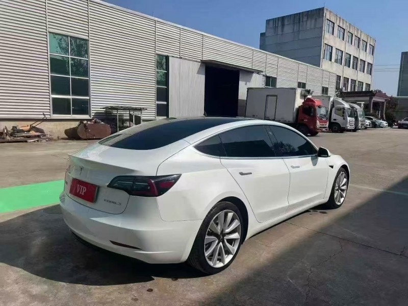 青岛20年特斯拉MODEL 37