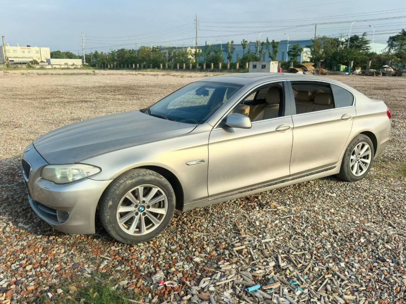 苏州13年宝马5系4