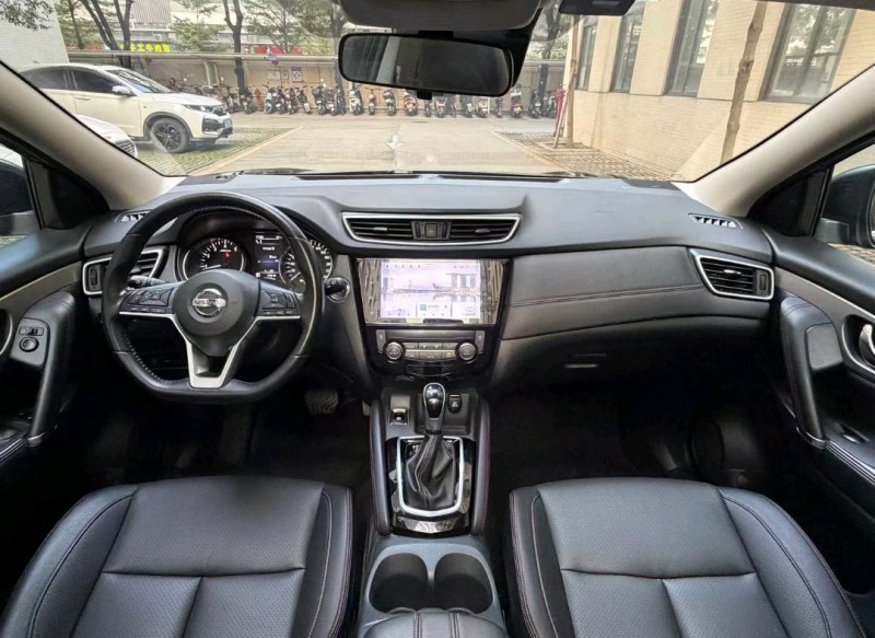 佛山22年日产逍客8