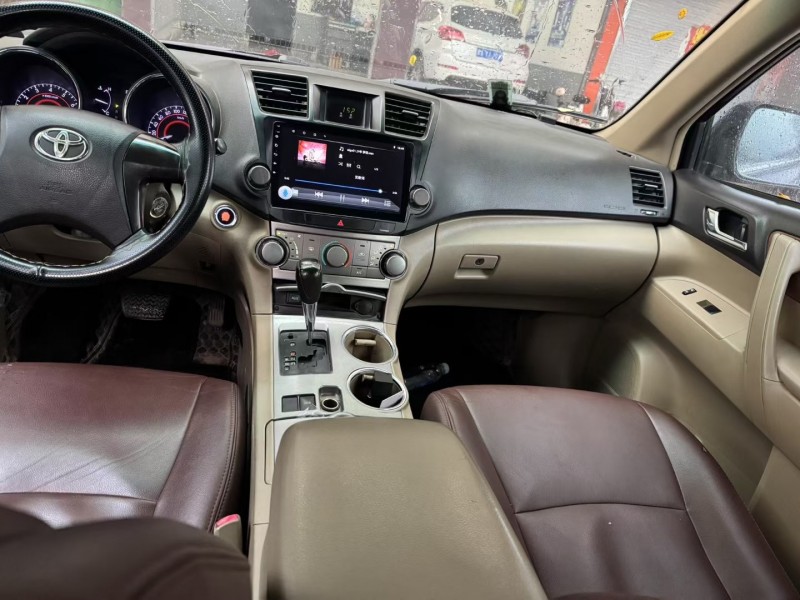 邢台13年丰田汉兰达4