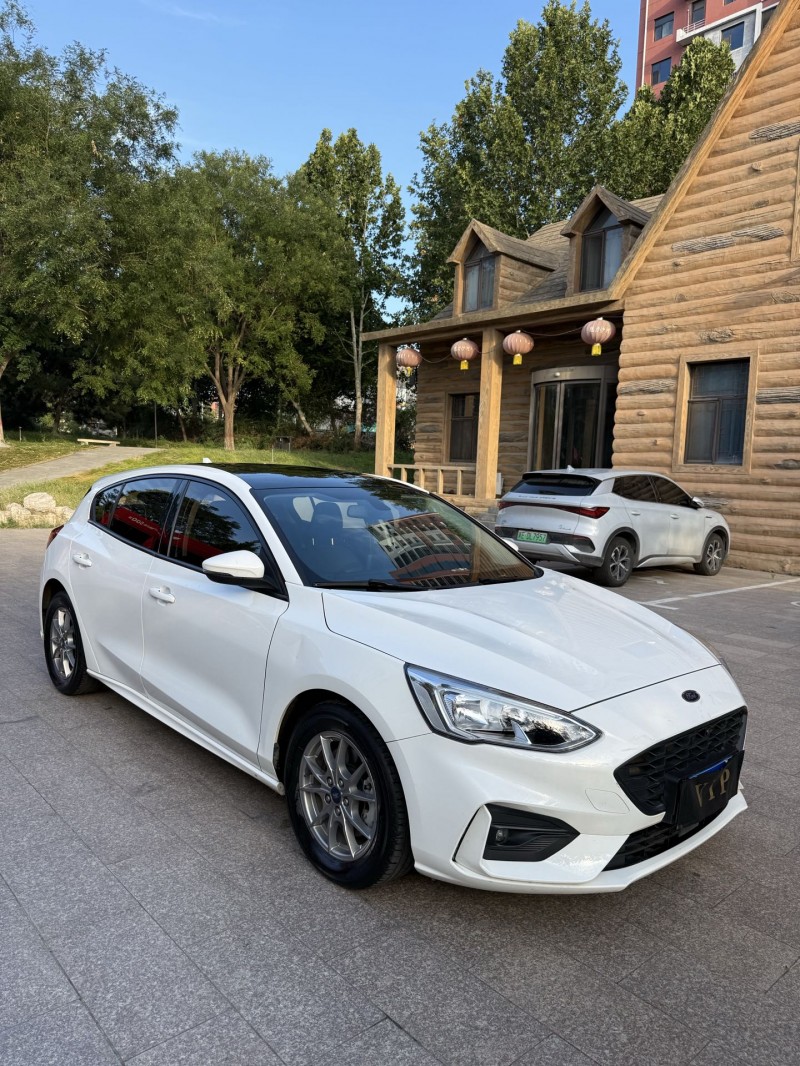 邢台20年福特福克斯3