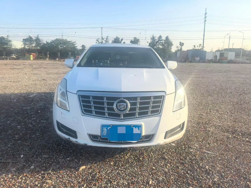 苏州15年凯迪拉克XTS1