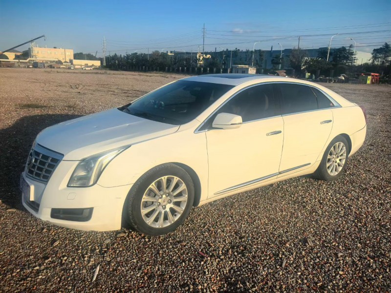 苏州15年凯迪拉克XTS3
