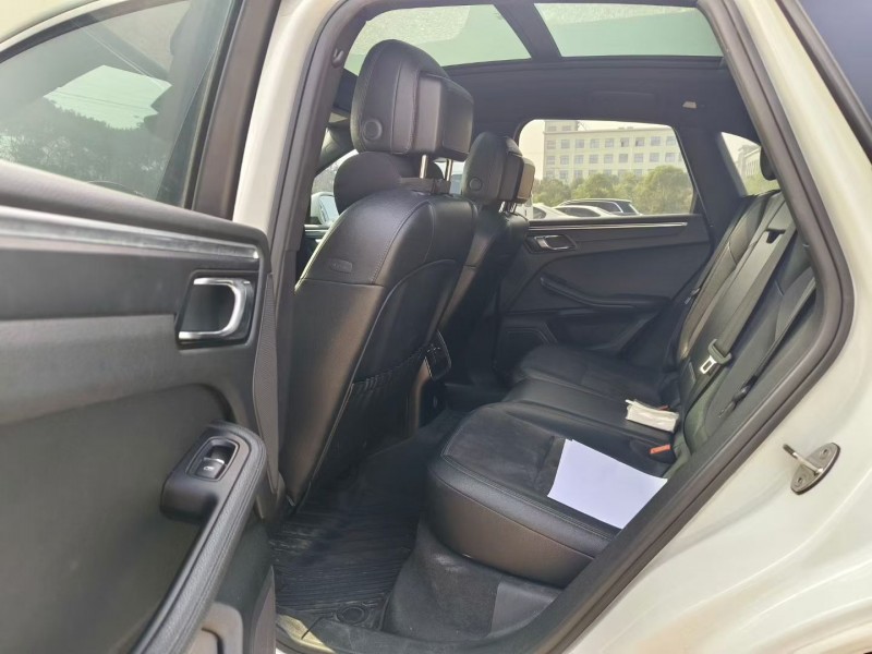 苏州17年保时捷Macan4