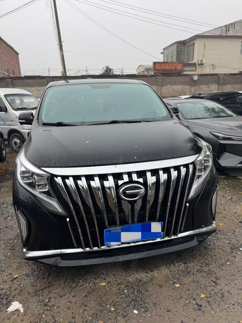 邢台23年传祺M81