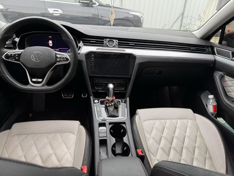 邢台23年大众迈腾4