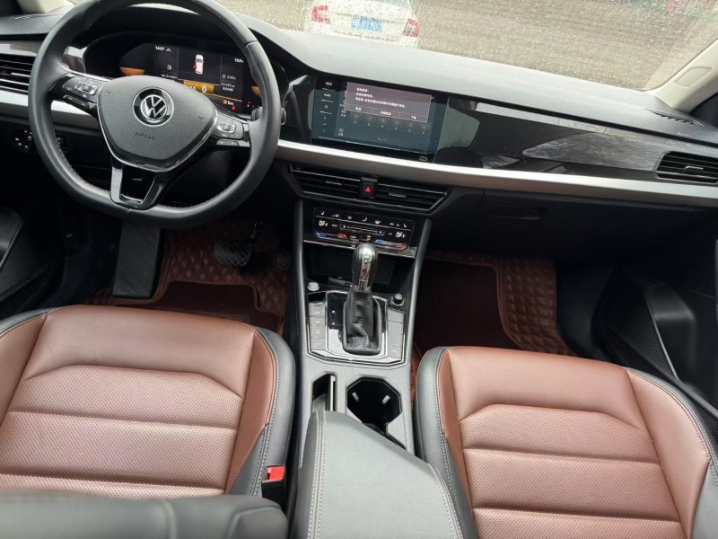 邢台22年大众朗逸2