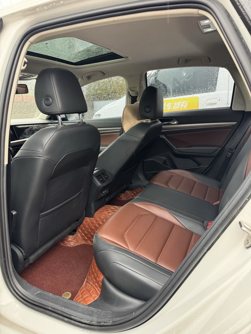 邢台22年大众朗逸4