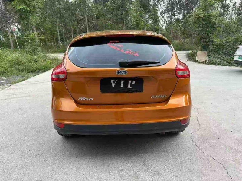 徐州17年福特福克斯9