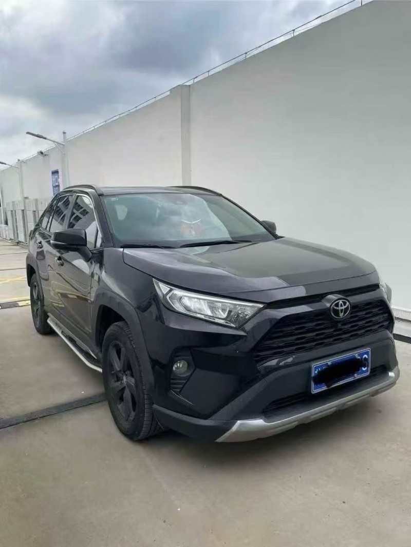 无锡23年丰田RAV43