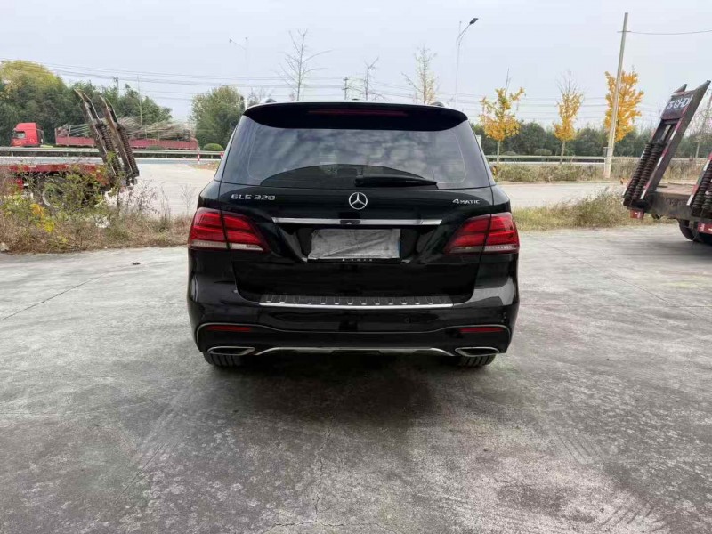 徐州17年奔驰GLE9