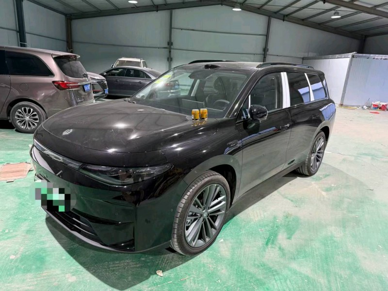 菏泽25年零跑汽车C162