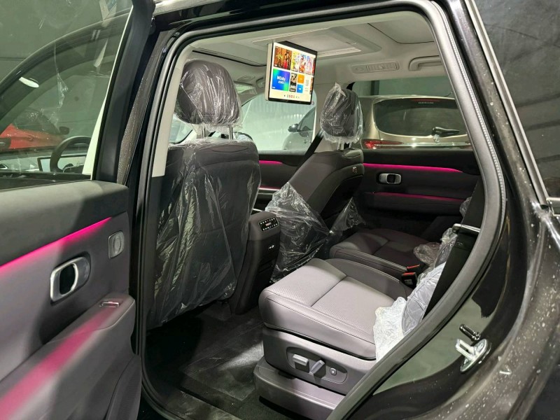 菏泽25年零跑汽车C164