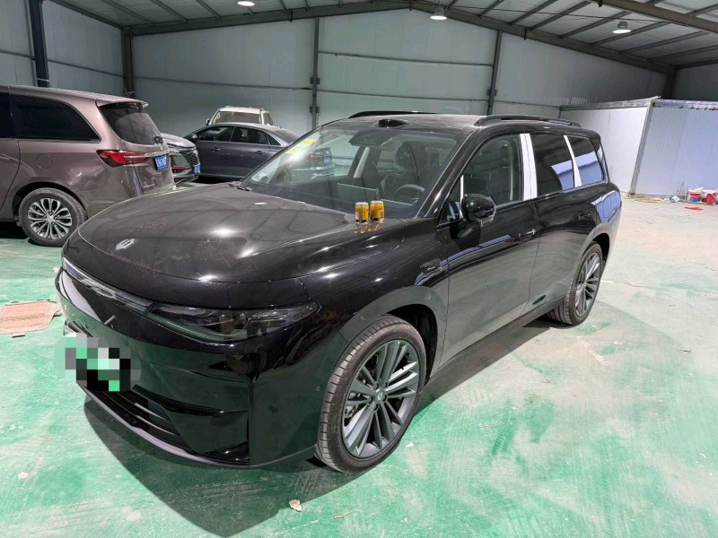 菏泽25年零跑汽车C168