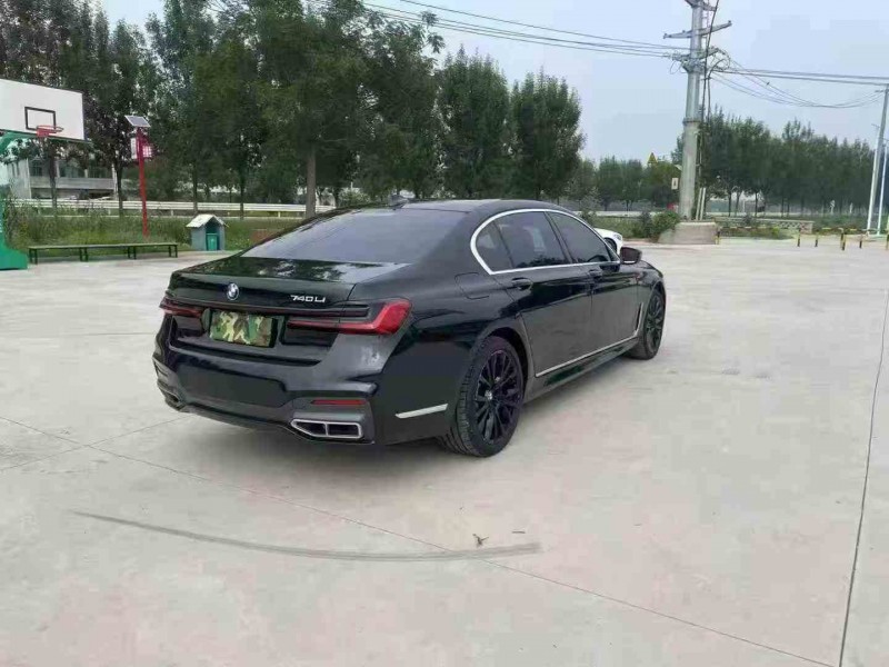 徐州20年宝马7系8