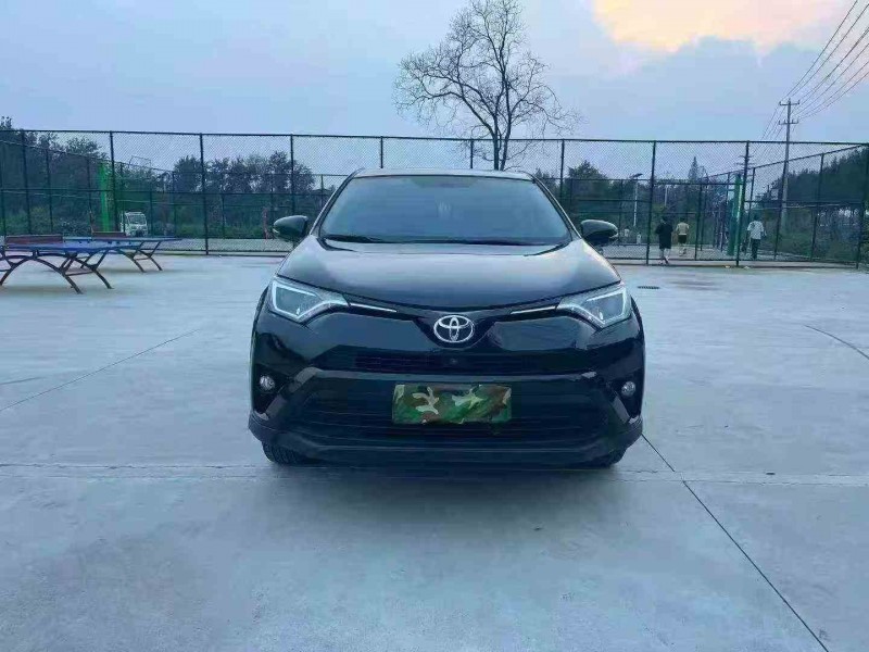 徐州19年丰田RAV41