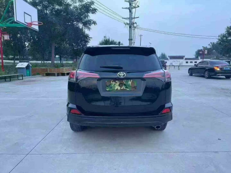 徐州19年丰田RAV49