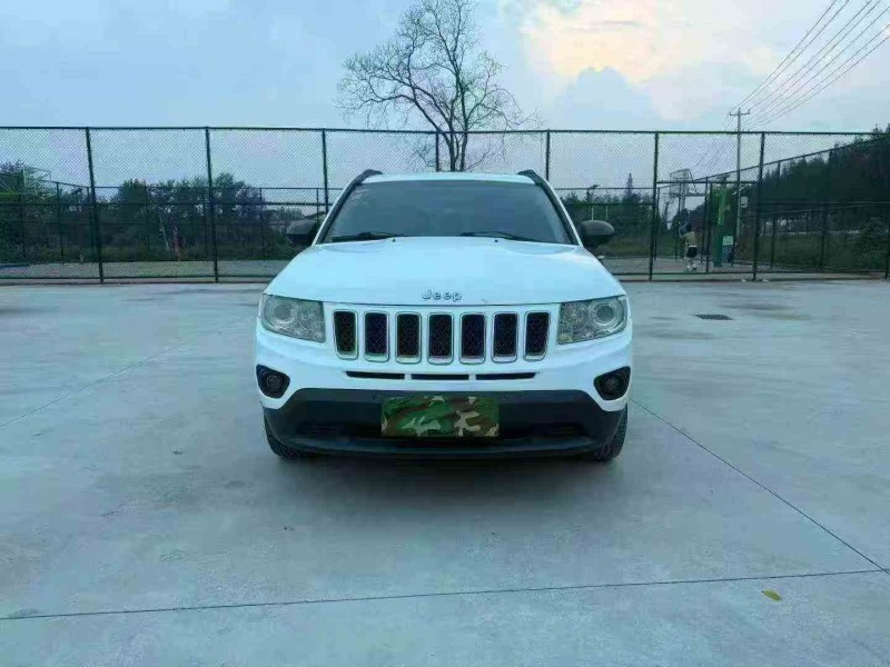 徐州13年Jeep指南者1