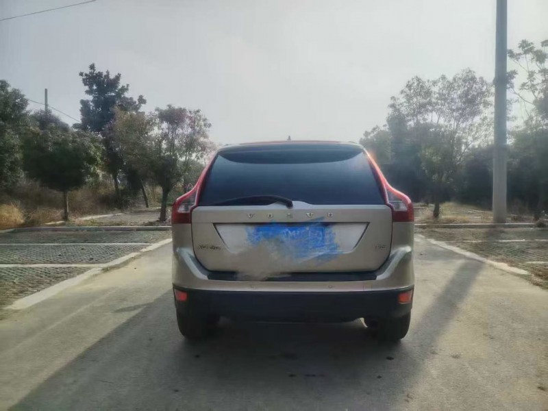 淮安13年沃尔沃XC609
