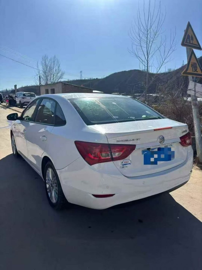 秦皇岛17年别克英朗8