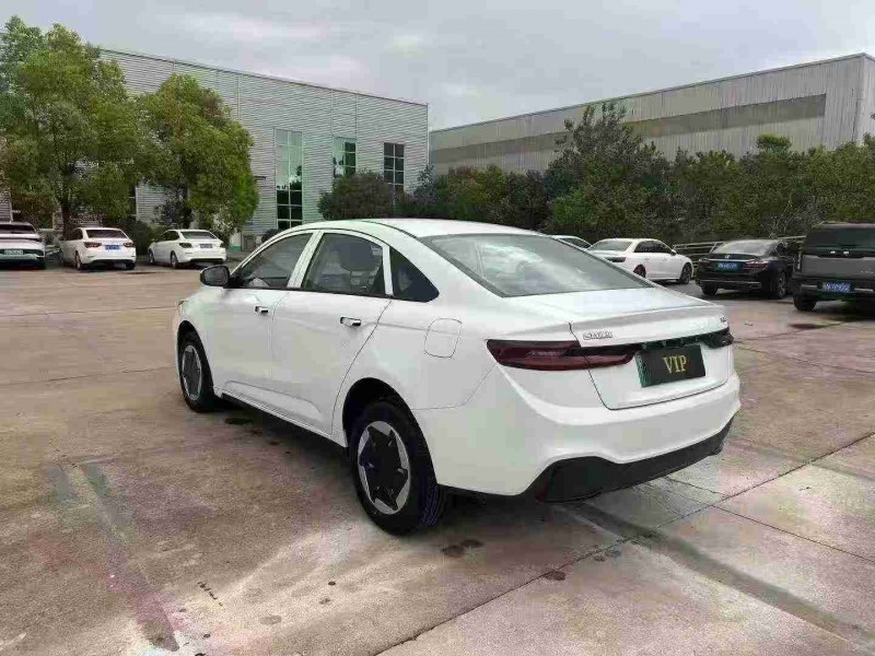 宿迁24年吉利几何7