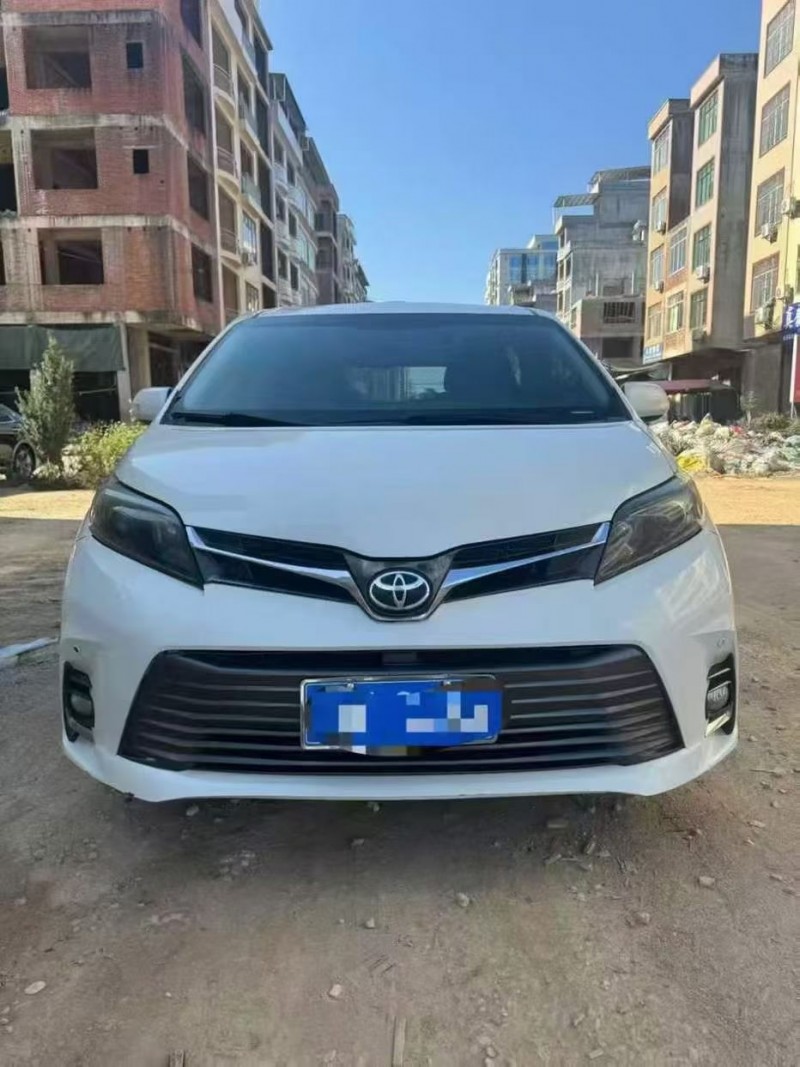 北海16年丰田塞纳1