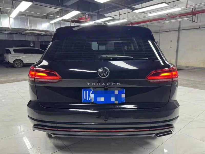 成都21年大众途锐8