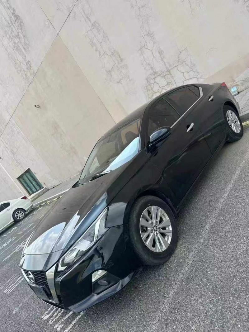 营口21年日产天籁3