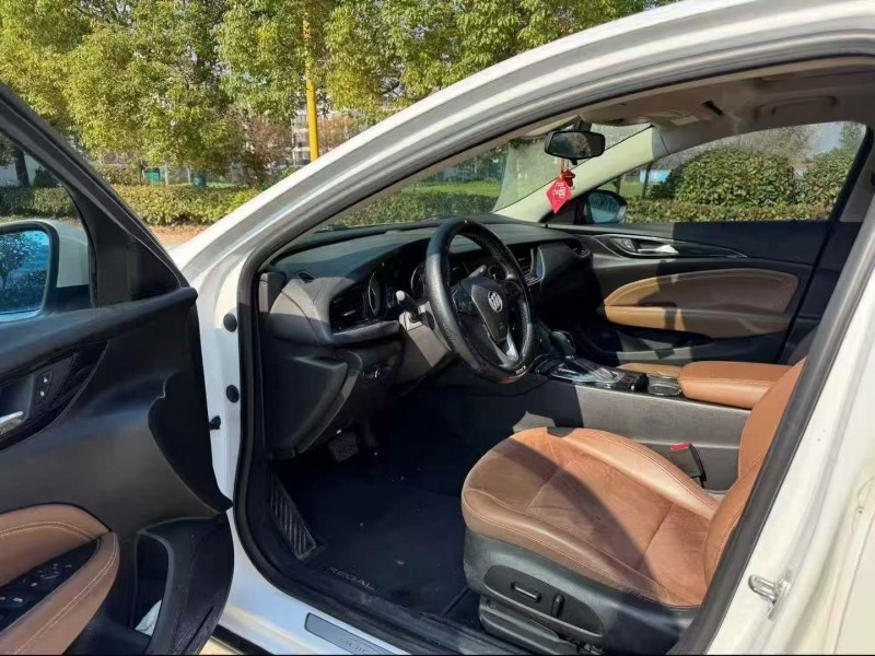 盐城18年别克君威4