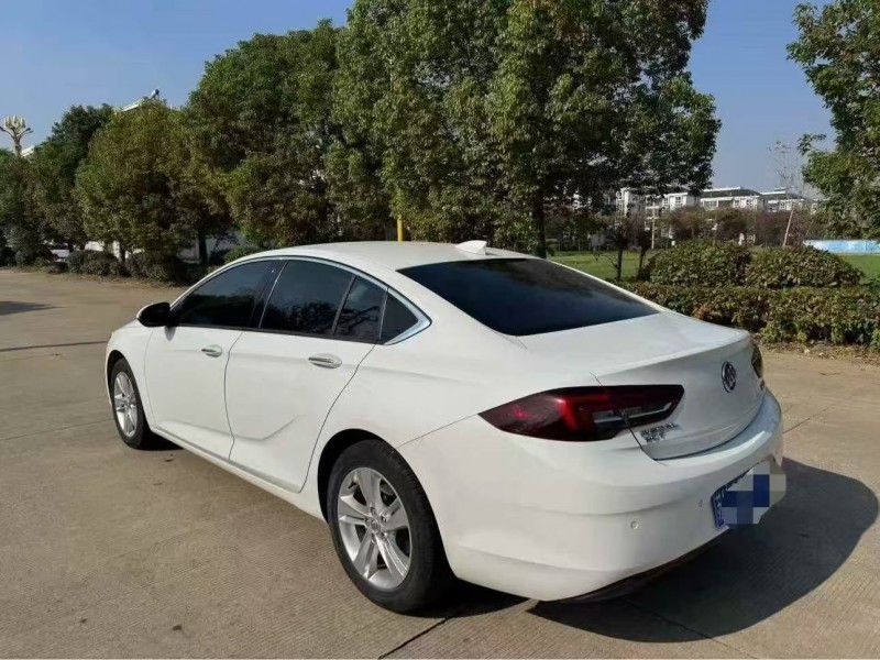 盐城18年别克君威9