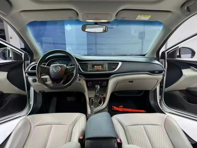 成都17年别克英朗5