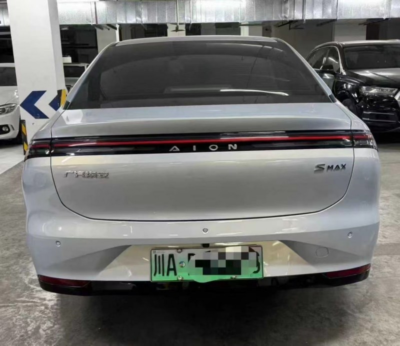 成都24年传祺埃安S4