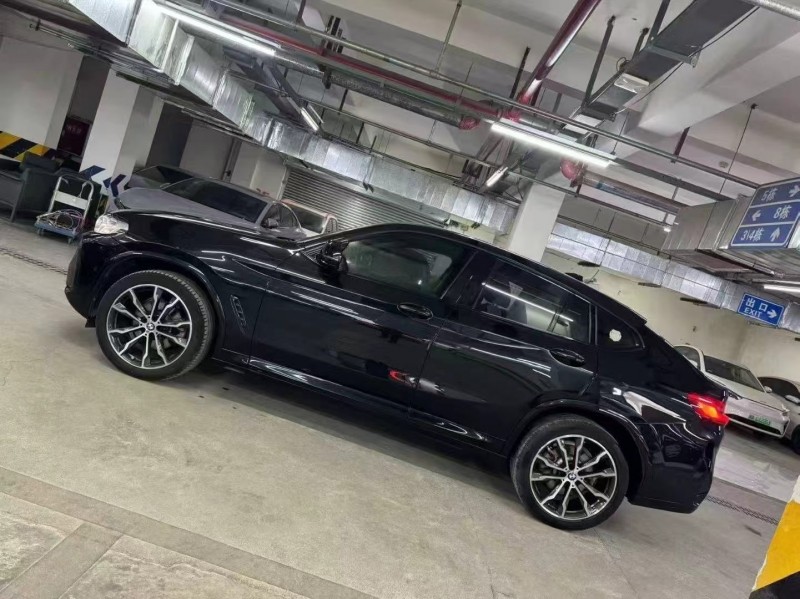 成都22年宝马X42