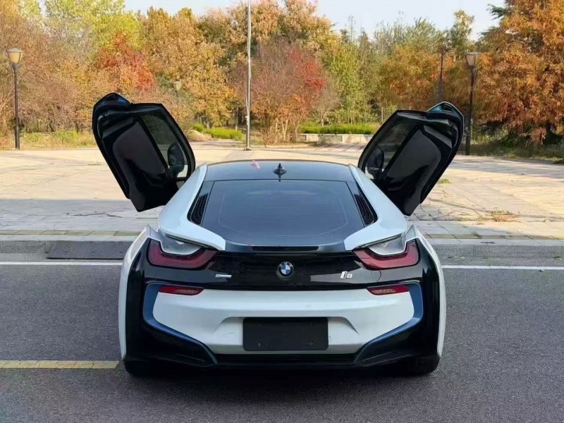 青岛17年宝马i89