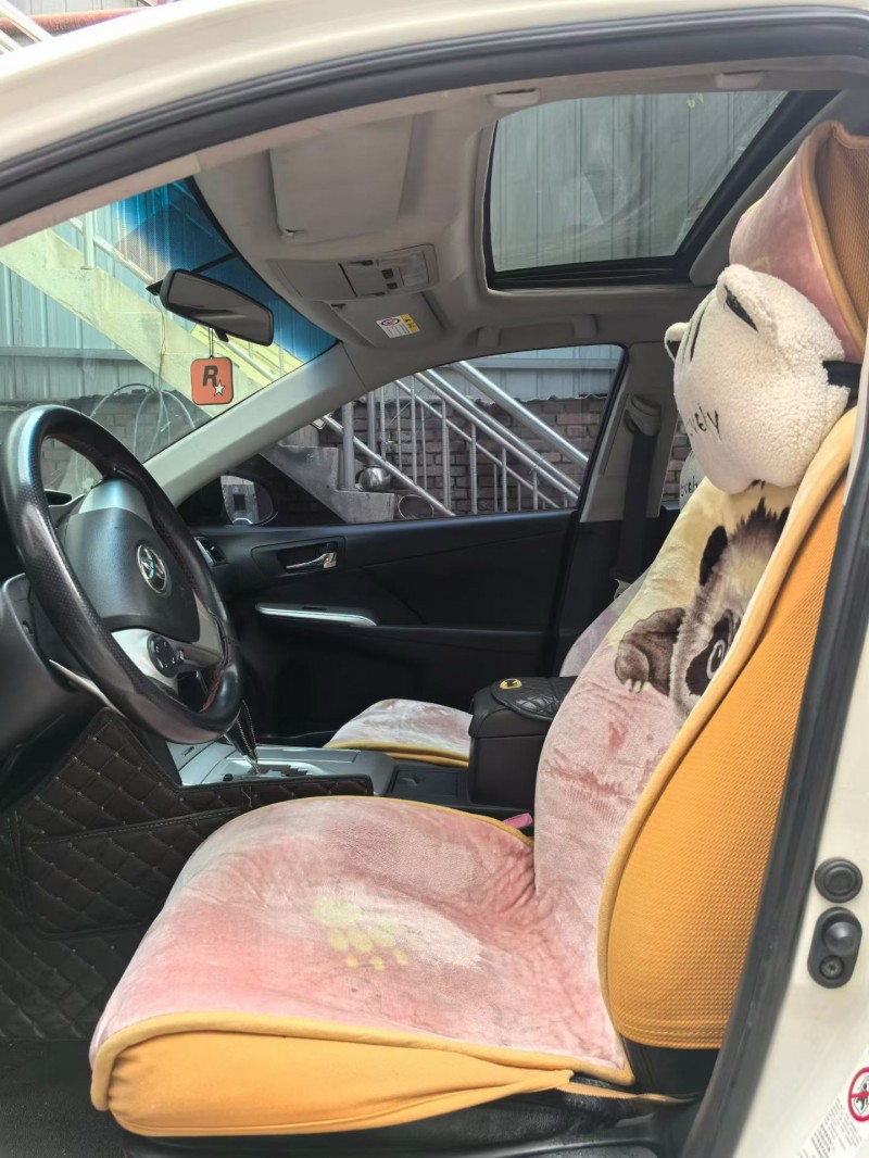 兰州14年丰田凯美瑞8