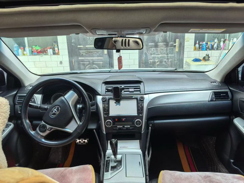 兰州14年丰田凯美瑞9